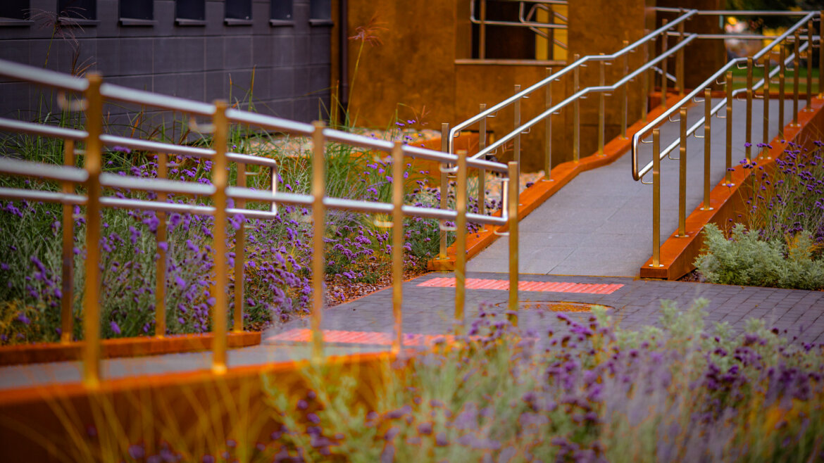 Teritorija prie miesto savivaldybės ir kultūros centro