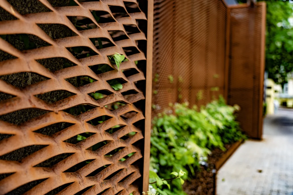 Rusty įgyvendintas Corten plieno projektas