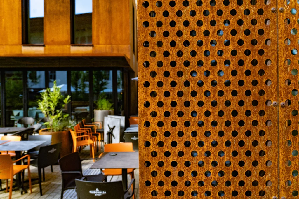 Rusty įgyvendintas Corten plieno projektas