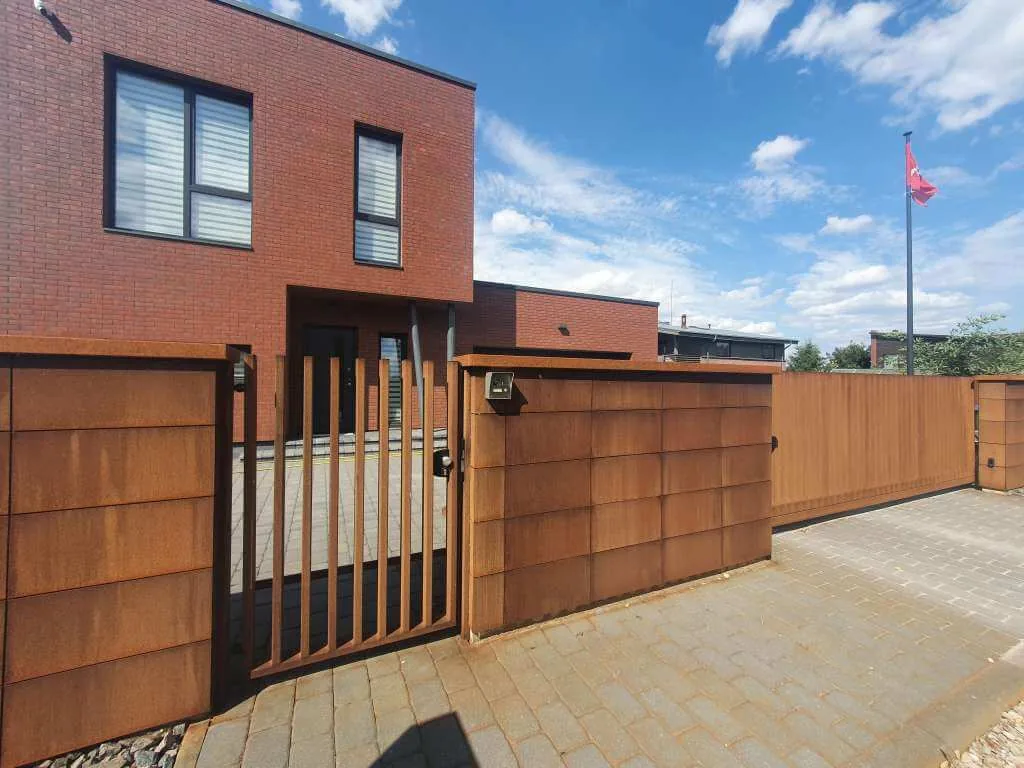 Rusty įgyvendintas Corten plieno projektas