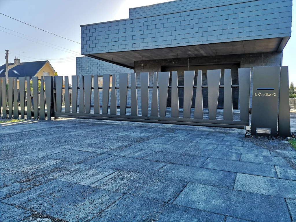 Corten tvora Aston
