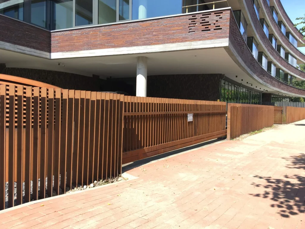 Corten tvora Eglė