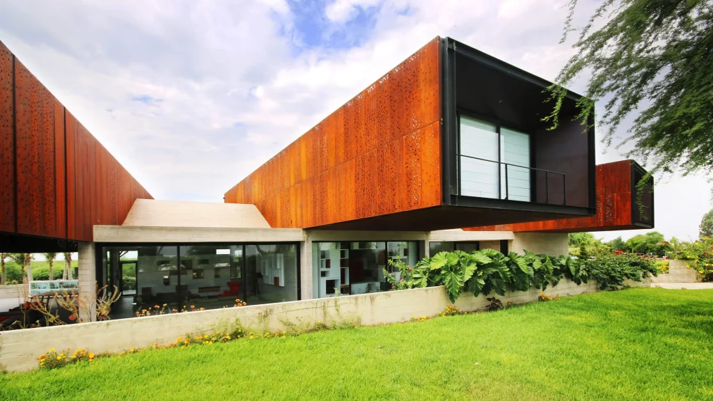 Perforuotas Corten plienas fasado apdailoje