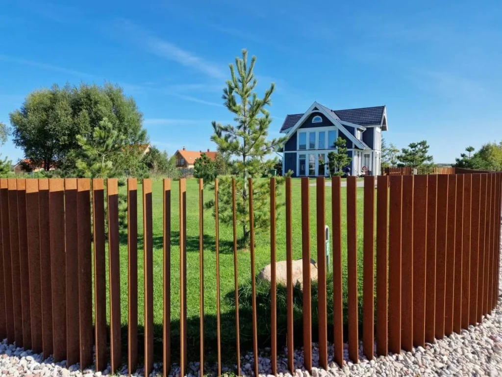 Corten tvora Eglė
